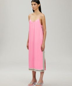 Newrain.shop23344aa4f6 4